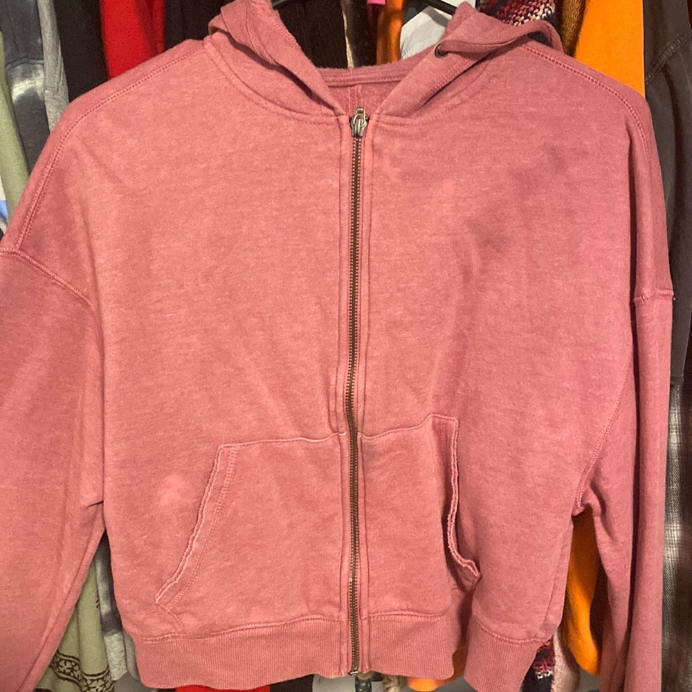 Cropped sweater with hood
